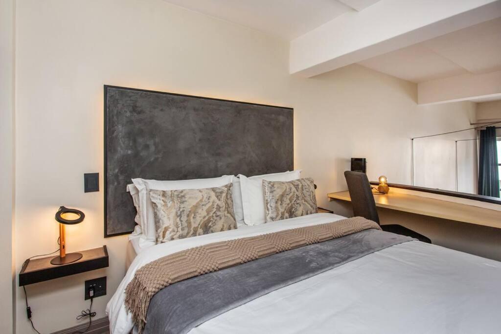 Apartment Beautiful Haven 2gyms With Pool & Parking Cape Town