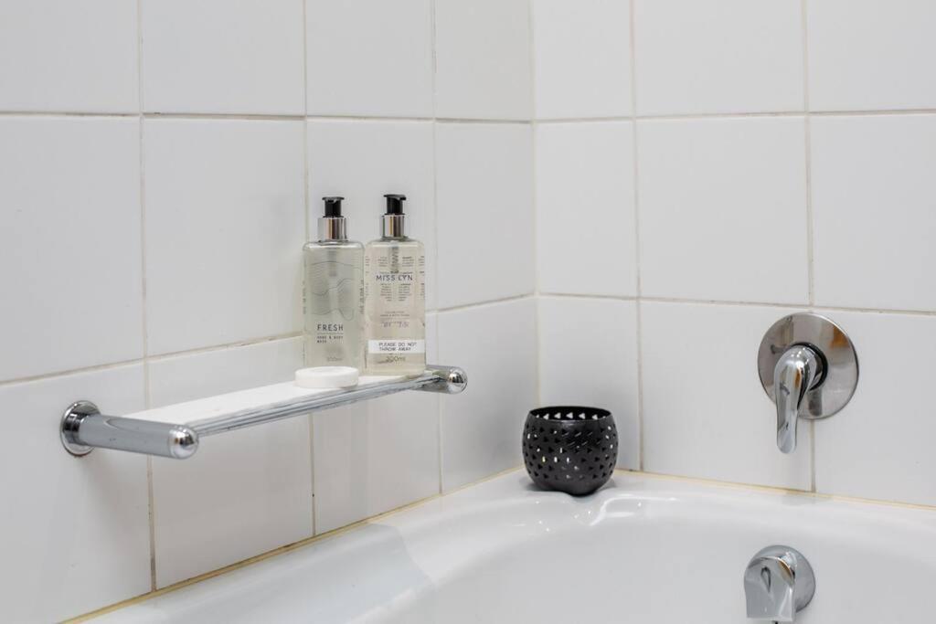 Apartment Beautiful Haven 2gyms With Pool & Parking Cape Town