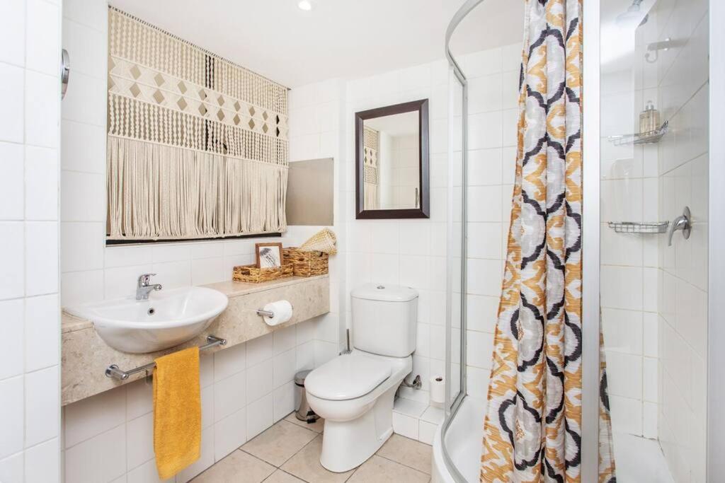 Beautiful Haven 2gyms With Pool & Parking Cape Town